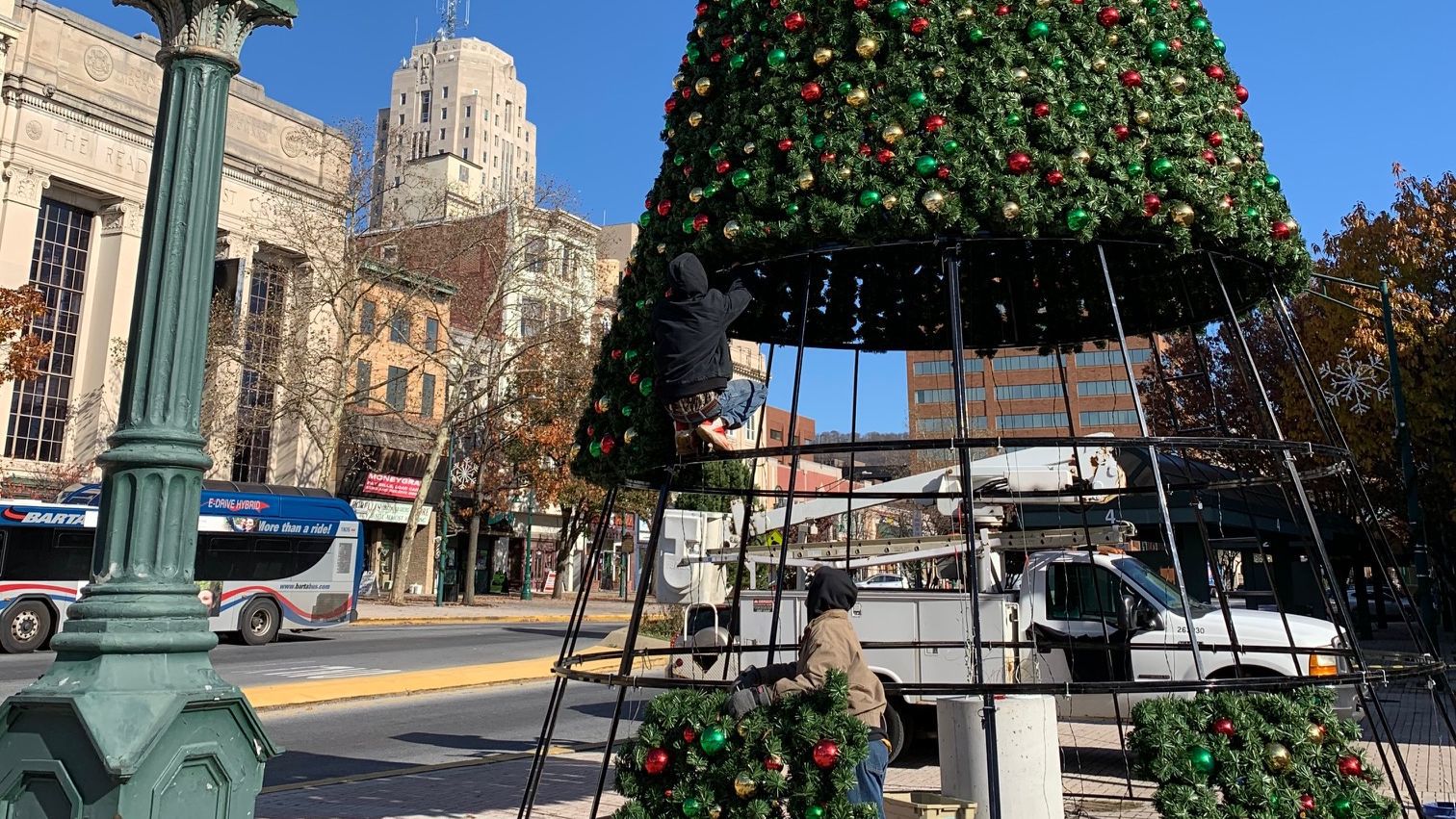11-13-19 Reading Christmas tree installed 1.jpg